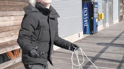 风口浪尖，这个美国人，凭什么被央视点赞了