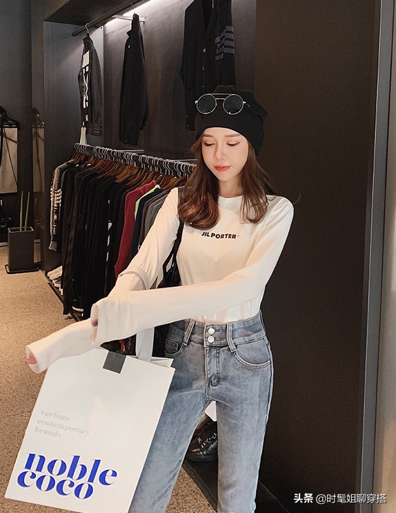 为什么牛仔裤可以百搭,冬季如何选择保暖的牛仔裤