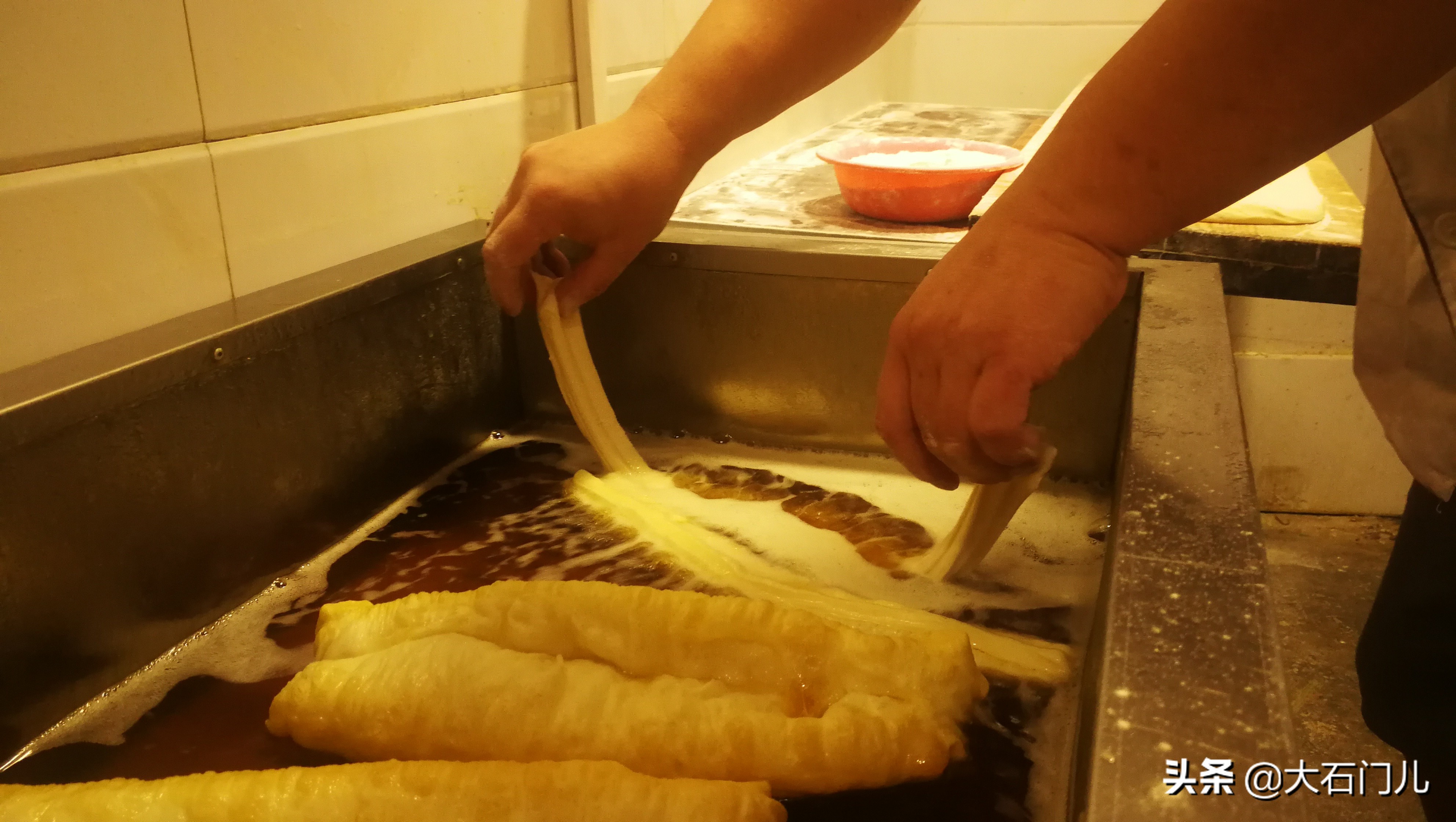 石家庄哪家油条炸得最正宗最好吃,石家庄正宗油条的做法