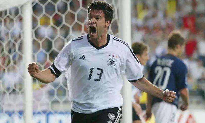 天下足球致敬76黄金一代,足坛76黄金一代10大巨星