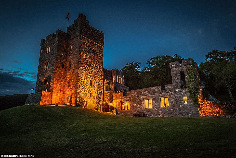 英国威尔士城堡,威尔士中世纪城堡出售