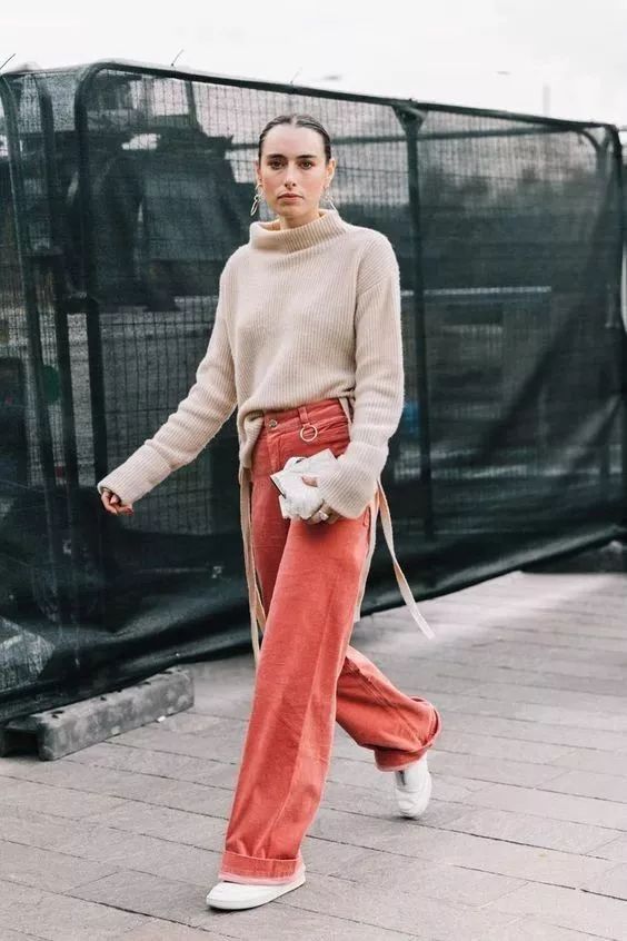 怎样穿得既有气质又显年轻,小个子气质高级穿搭