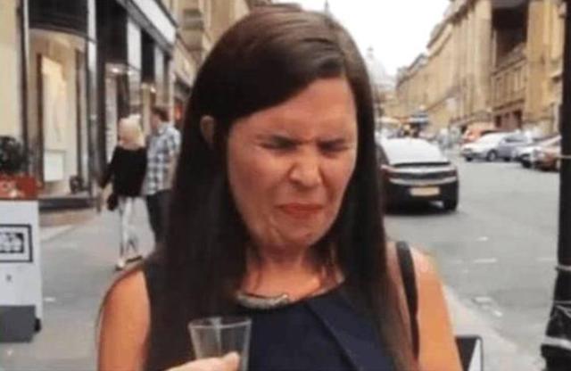 暂停内斗！看看友邦人士是怎么评价茅台的