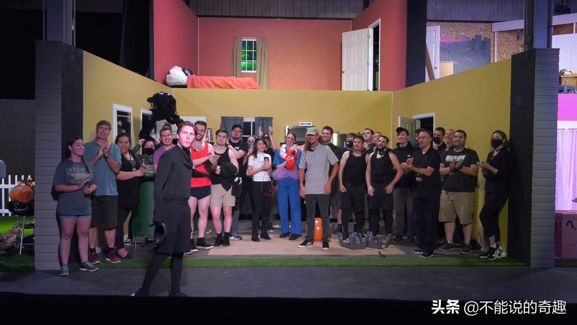 美国真人挑战荒野100天,美国模拟人生