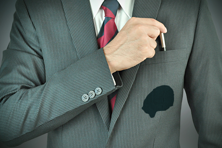 洗烧开水污渍用什么洗最好,布草洗涤冷水好还是热水好