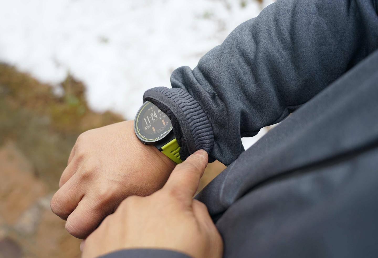 adidas连帽夹克男款白色,阿迪达斯terrex外套夹克