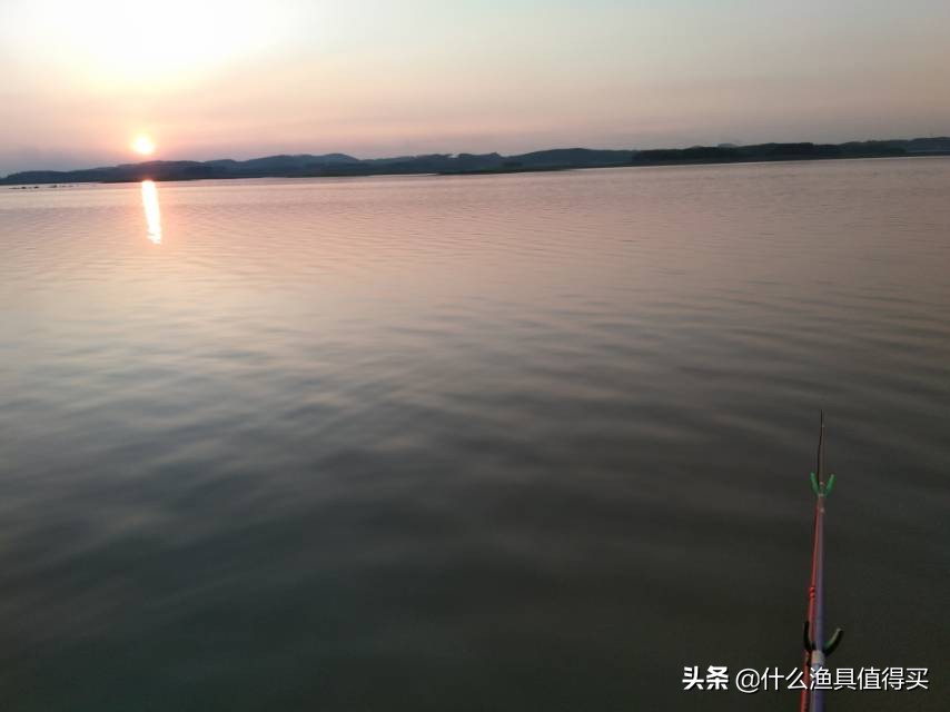 冬天钓鲫鱼小综合鱼竿,寒潮大风天钓鱼