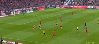 拜仁罗伊斯巅峰之战,拜仁4-0胜多特罗伊斯