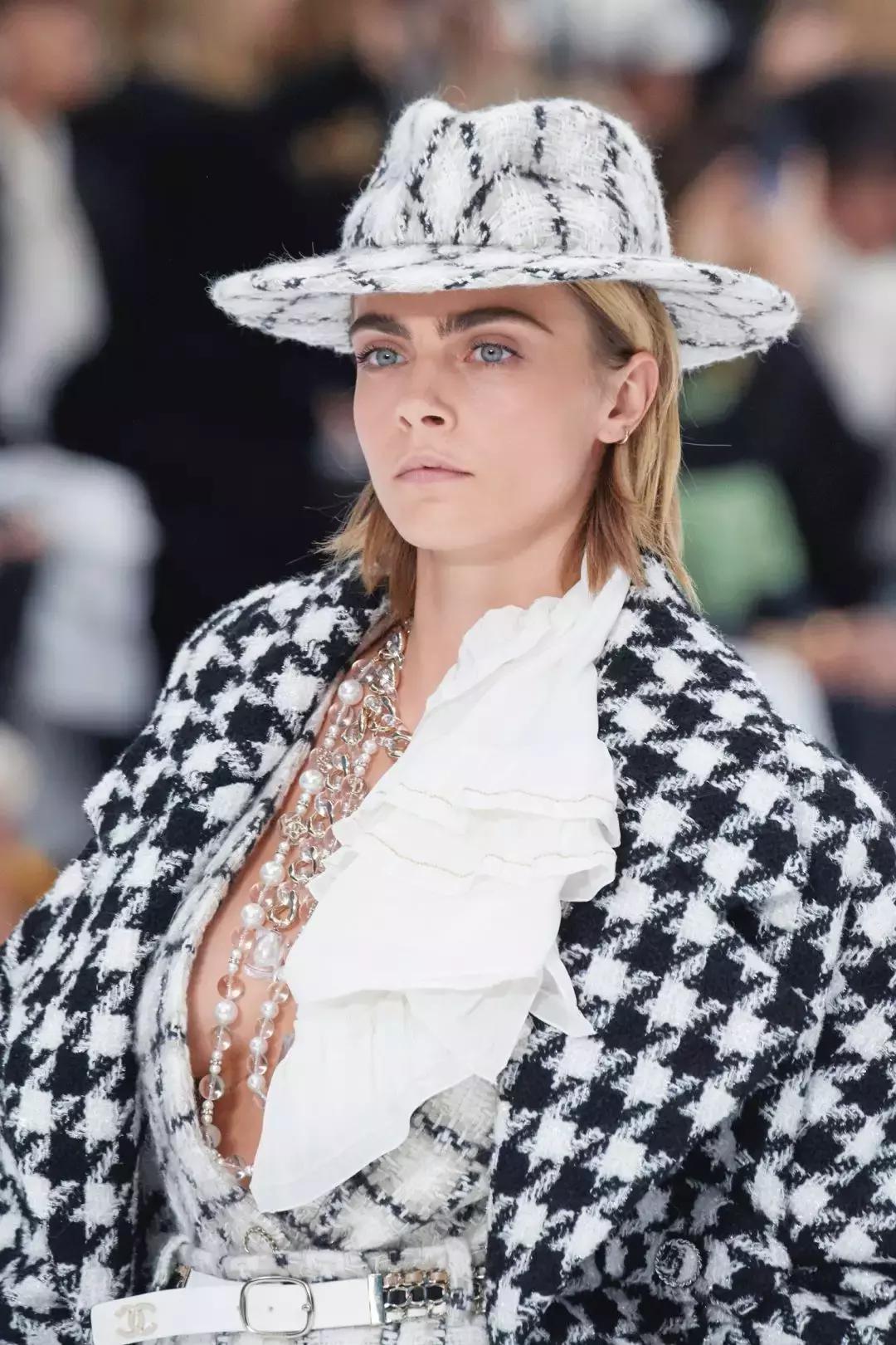 karllagerfeld是什么风格,karllagerfeld卡尔老佛爷男装