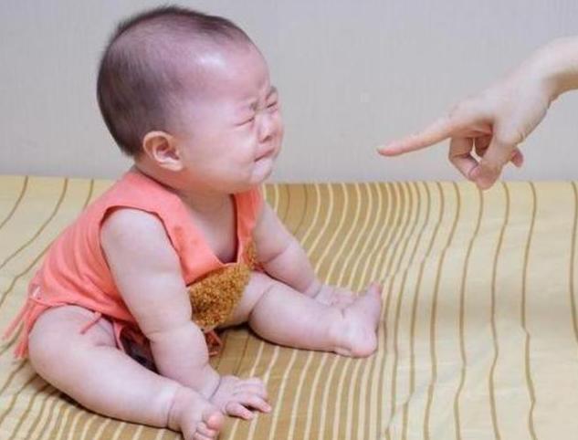 让孩子独立的正确方法,过早让孩子独立的后果