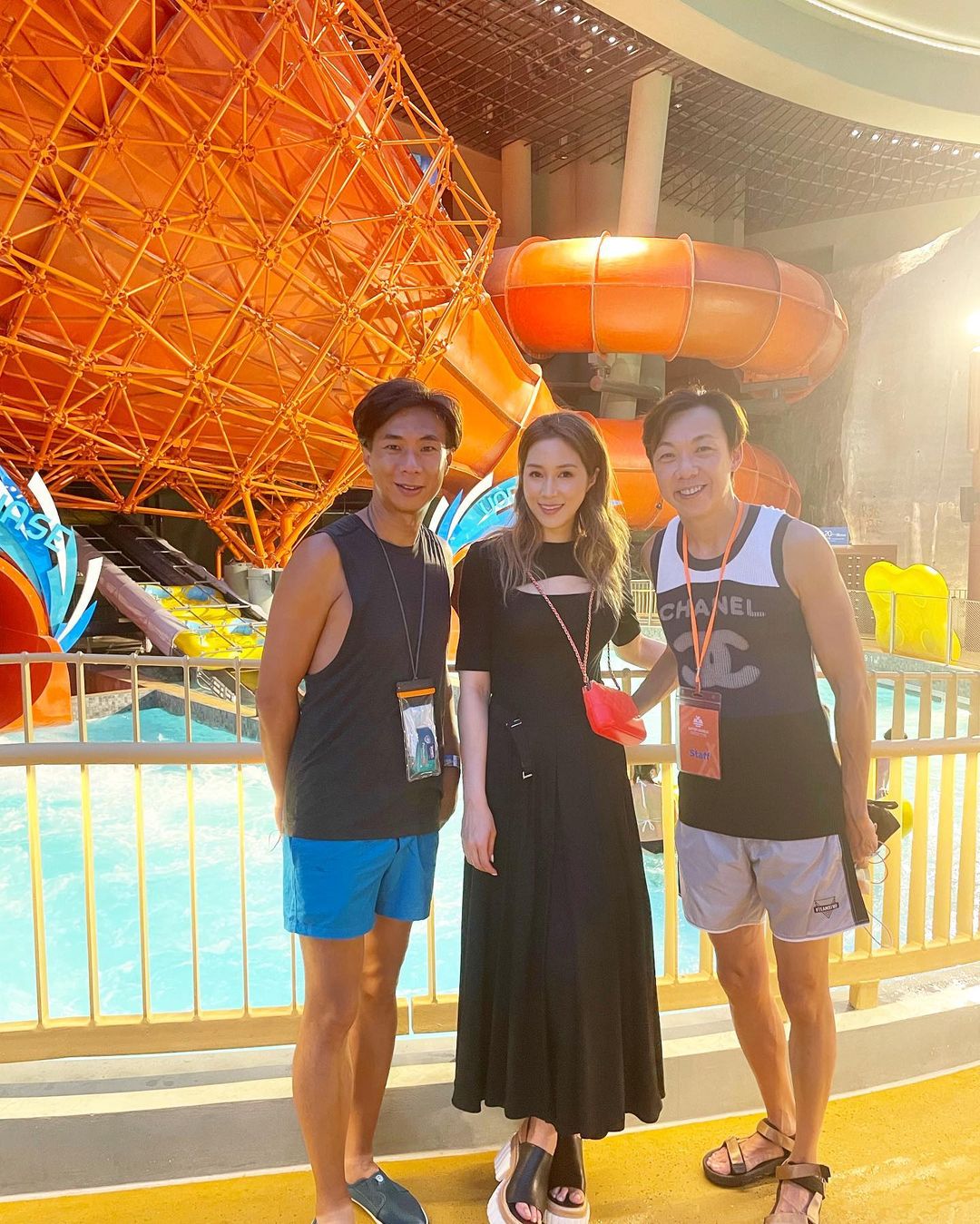 黎姿徐子淇亲密合影展甜美笑容,甘比端庄徐子淇