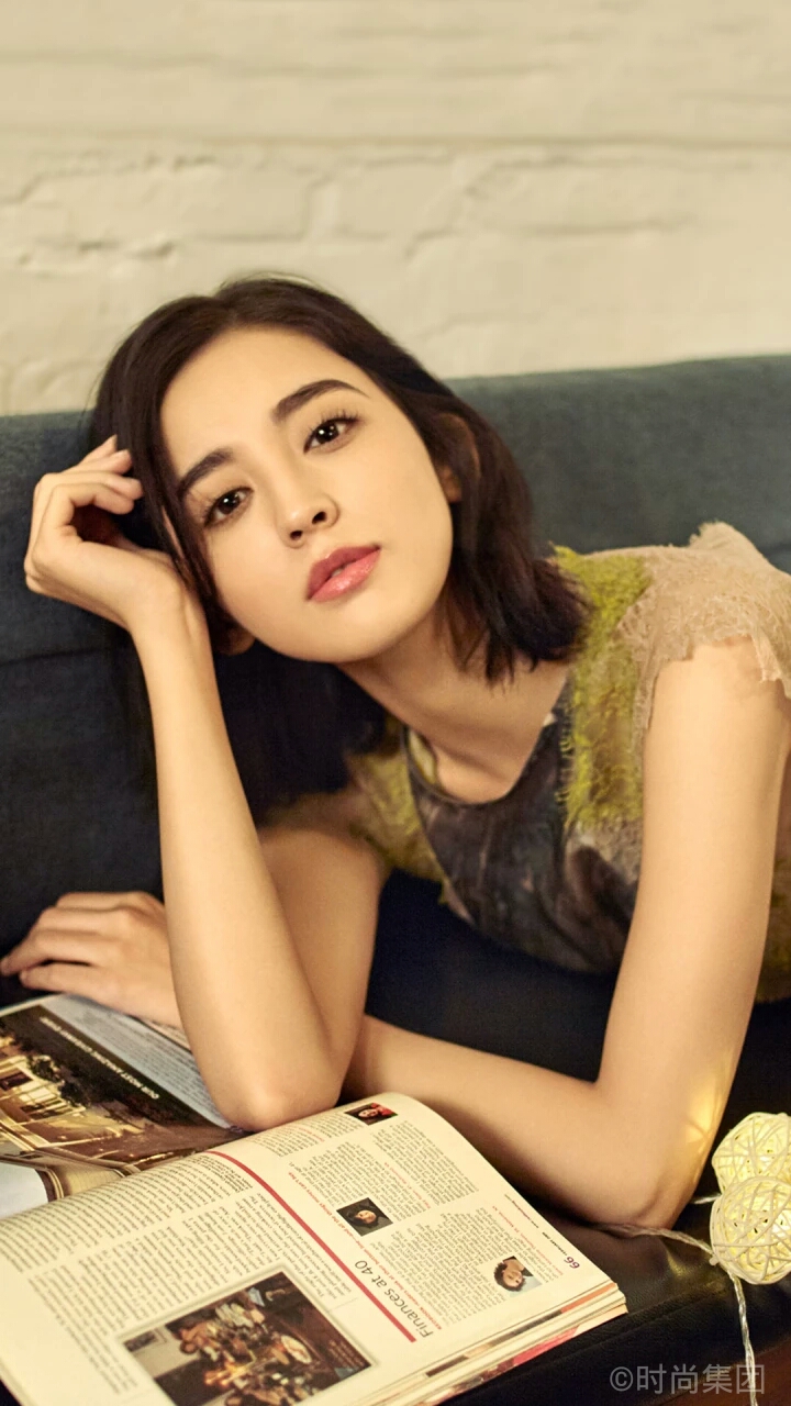 新疆维吾尔族女明星古力娜扎,古力娜扎新疆艺术学院