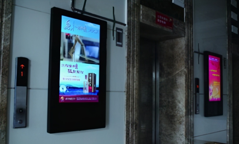 电梯里遇上尾随的怎么办,坐电梯被尾随怎么办