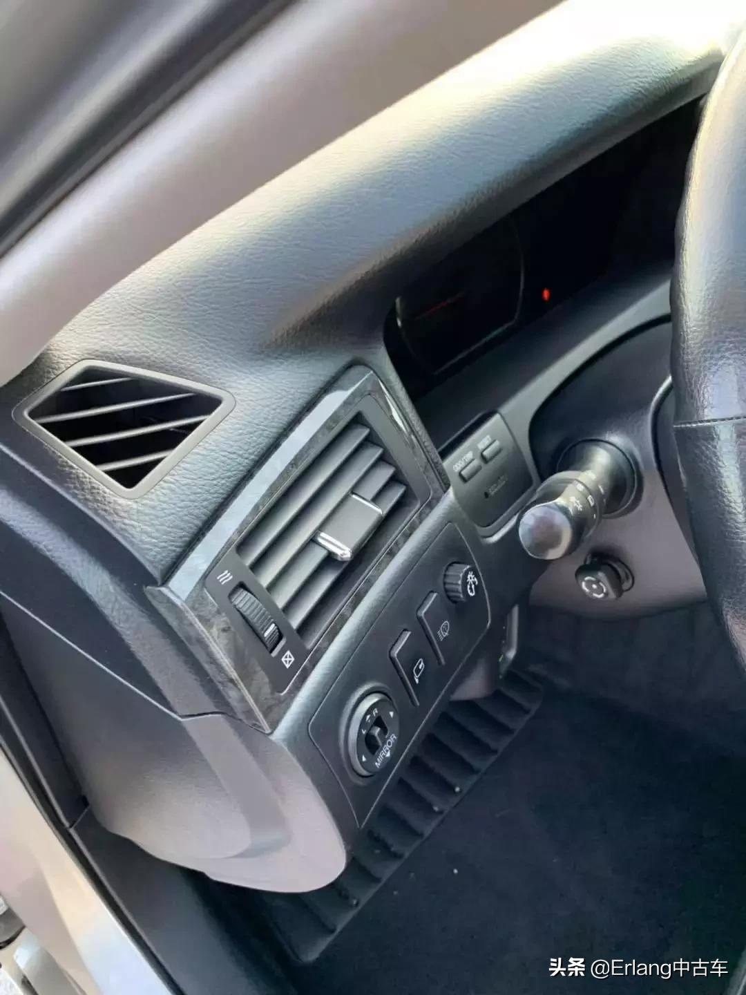 情怀皇冠最经典的12代,全新十六代丰田皇冠