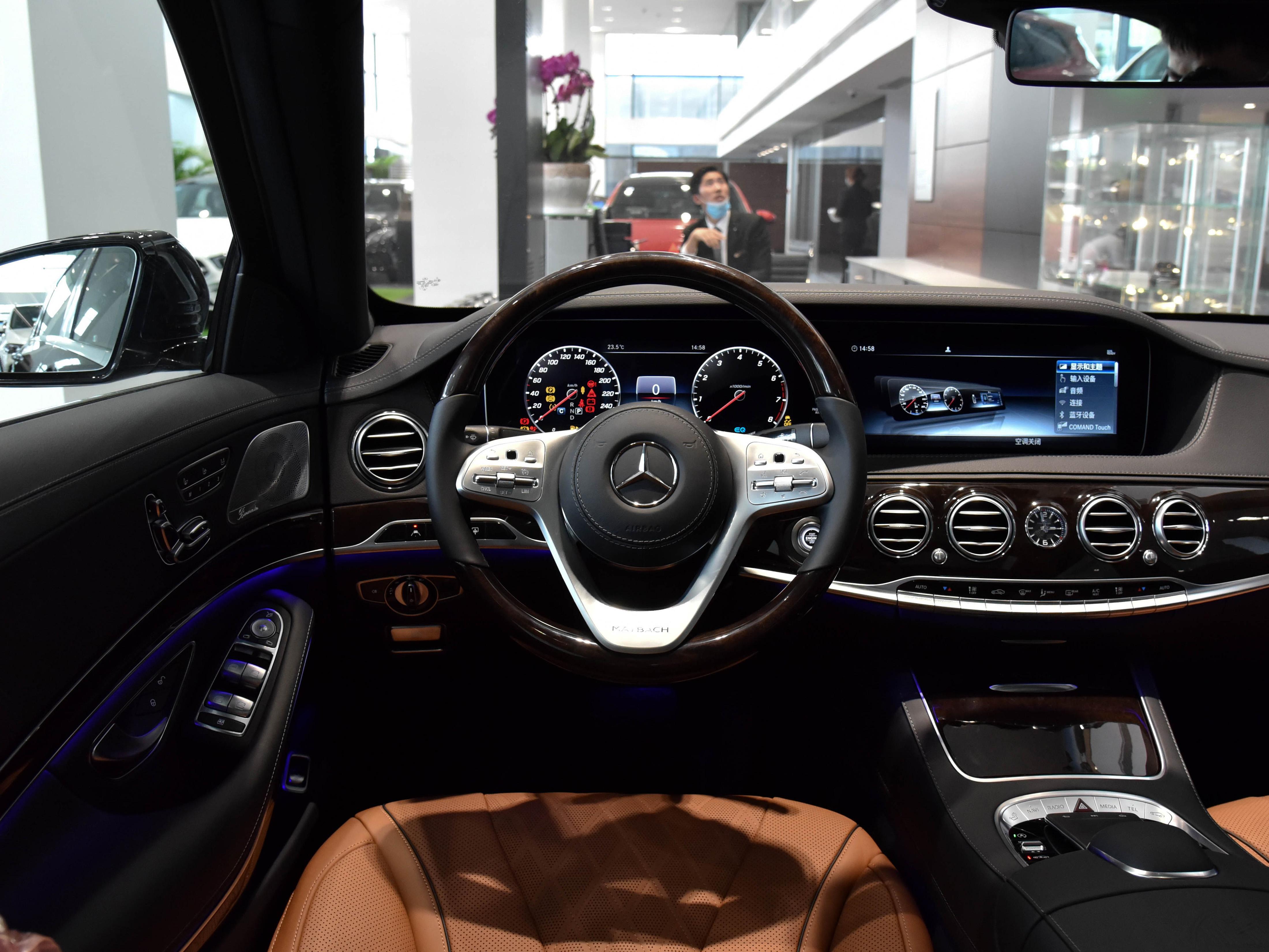 顶级豪华奔驰进口商务车,顶级奔驰轿车价格