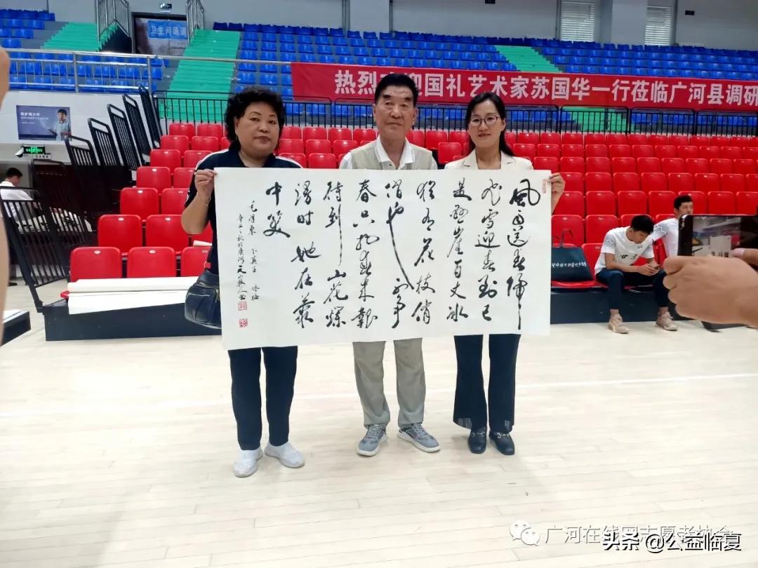 原八一男篮中锋马占福视频,篮球运动员马占福照片