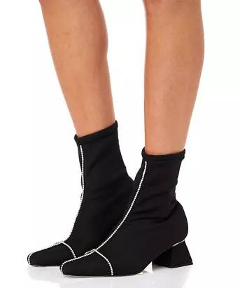 「从青铜到王者」读完这篇，你就能比网红更懂选鞋子