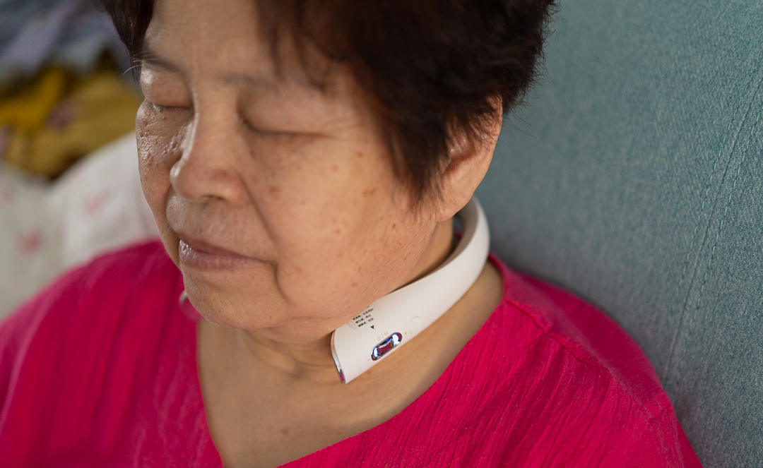 人类迷惑行为大赏析,颈椎按摩仪真实评测推荐第一名