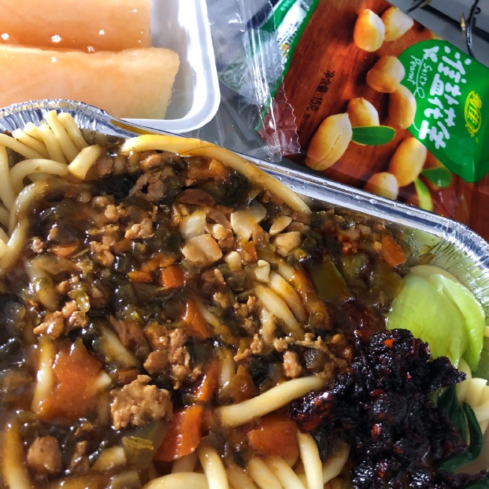 川航空中商务舱餐食,川航飞机餐经济舱有什么