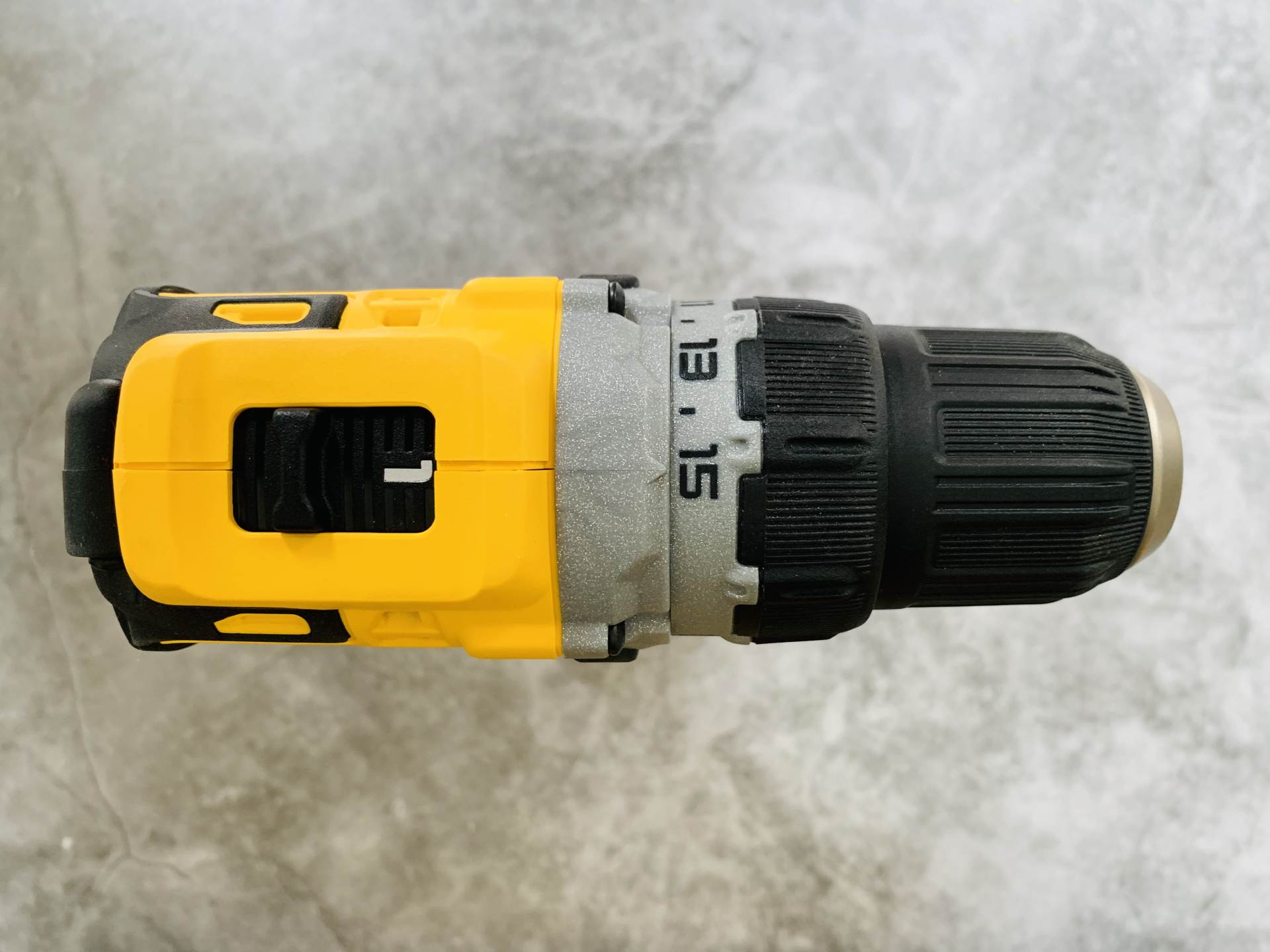 得伟锂电钻哪个型号的好,得伟dcd999锂电钻