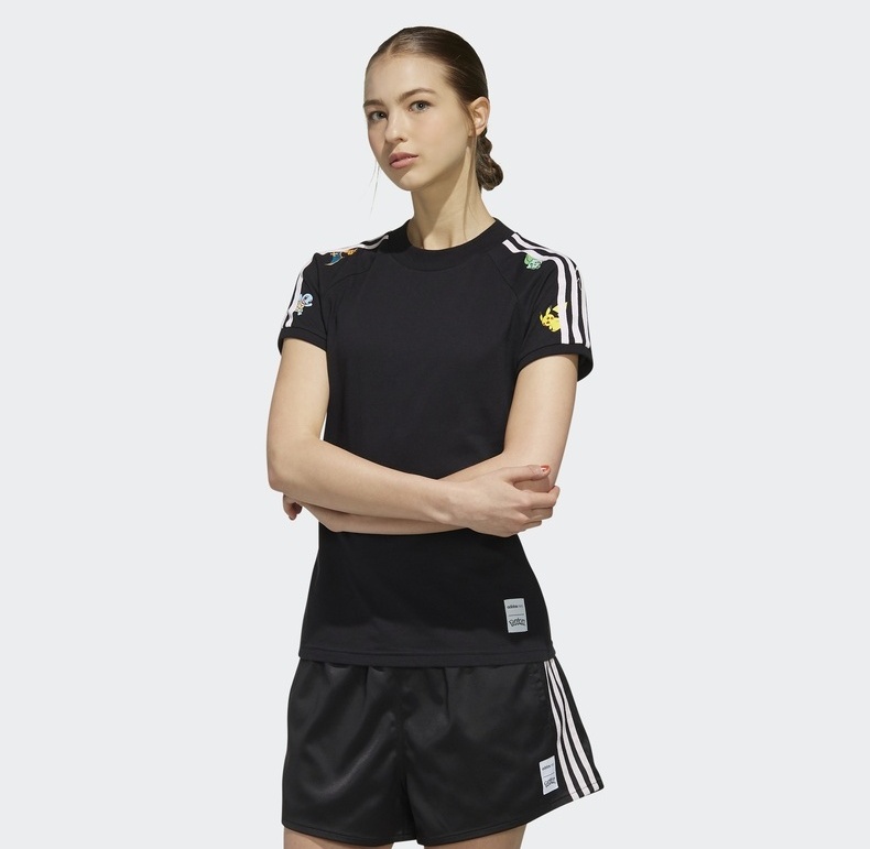 优衣库与kaws联名t恤 (优衣库kaws联名t恤图片)