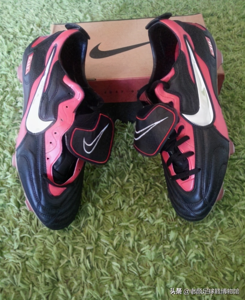 17岁签约nike,t90头号代言人欧锦赛反水怒喷球鞋散热差