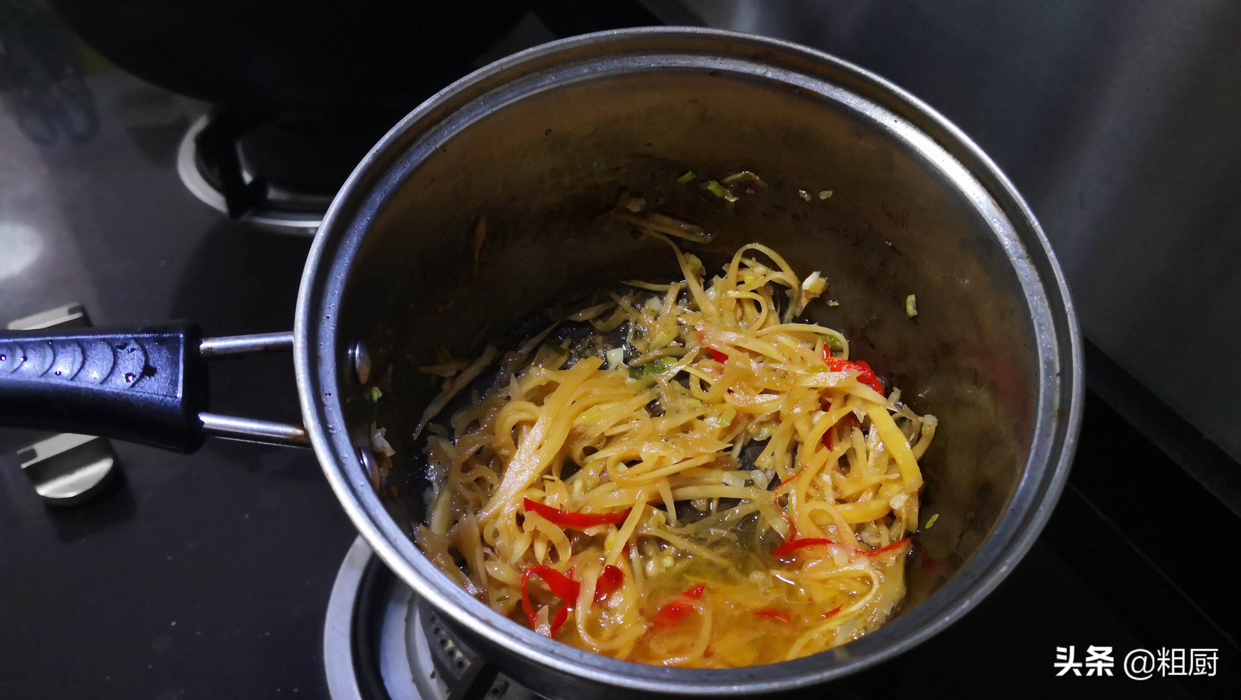 没有油的水煮鱼你吃过吗,不辣的水煮鱼好吃视频