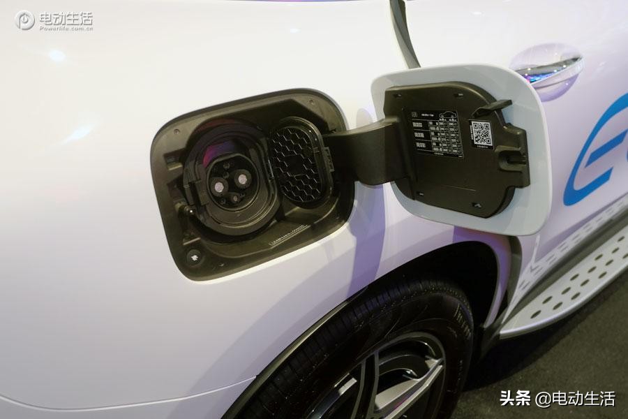 奔驰eqe科技,奔驰科技最新