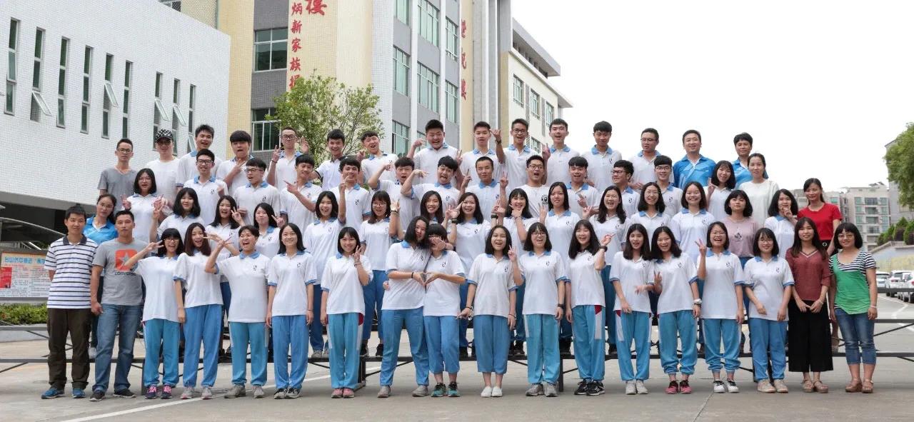 好声音粤语香港女歌手,好声音年轻女孩唱港风歌曲