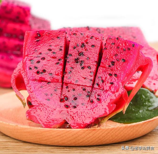 怎样挑选火龙果才是最好的,火龙果怎么挑选皮薄