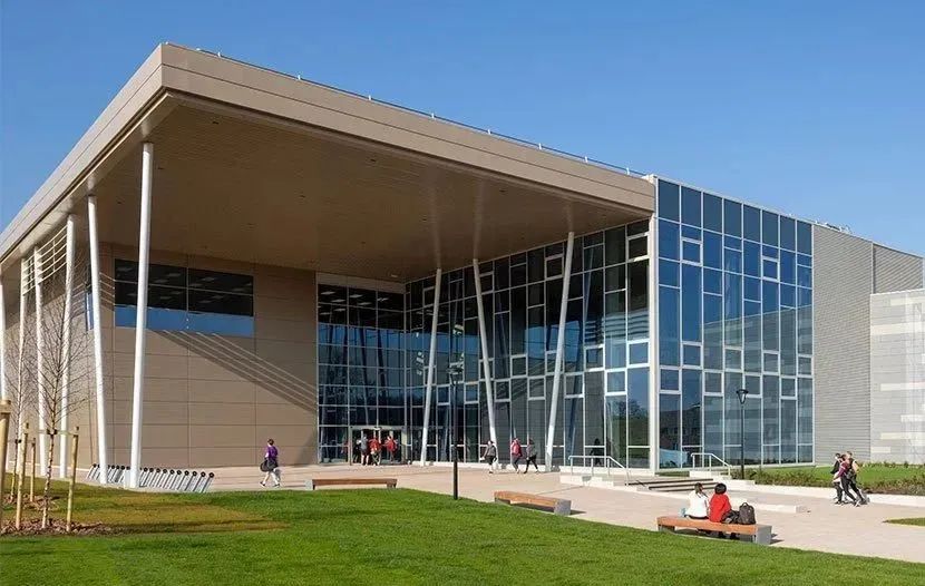 英国留学华威大学好不好,申请英国华威大学的条件