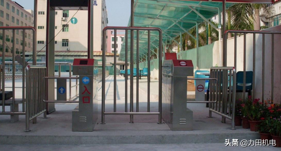 智能安全摆闸施工方案,工地摆闸如何使用