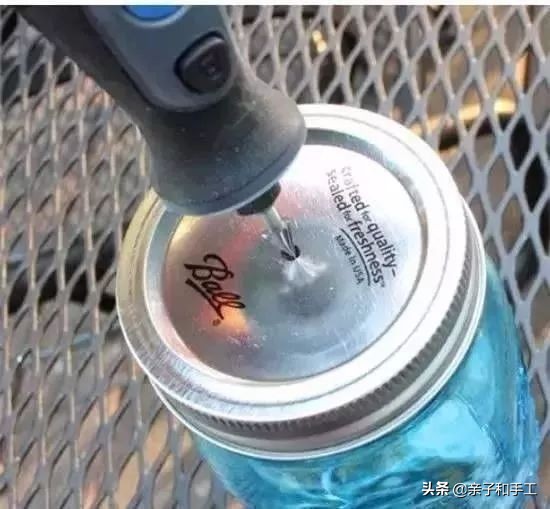 空瓶子当花瓶,空瓶子做花瓶的方法