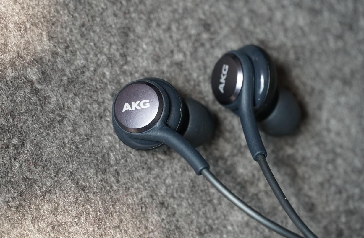 2020超史诗收藏：茫茫机海寻觅“女毒”横跨全年HIFI典藏名录