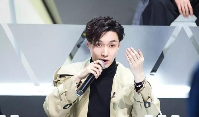 从练习生到当红全能明星：越努力越幸运，浅谈张艺兴的奋斗之路