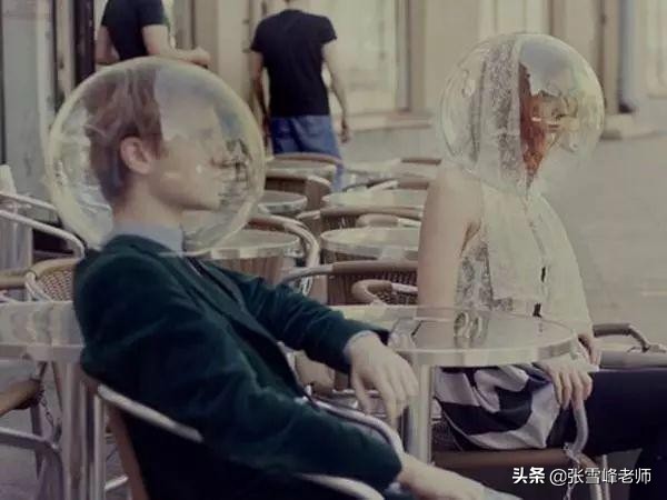 跟一个人聊完天重复翻聊天记录,翻翻聊天记录