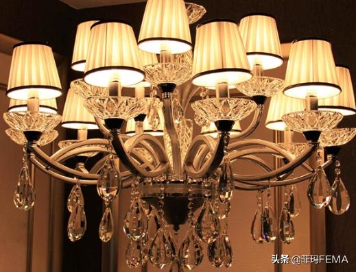 客厅为什么不装水晶吊灯,客厅到底要不要水晶吊灯