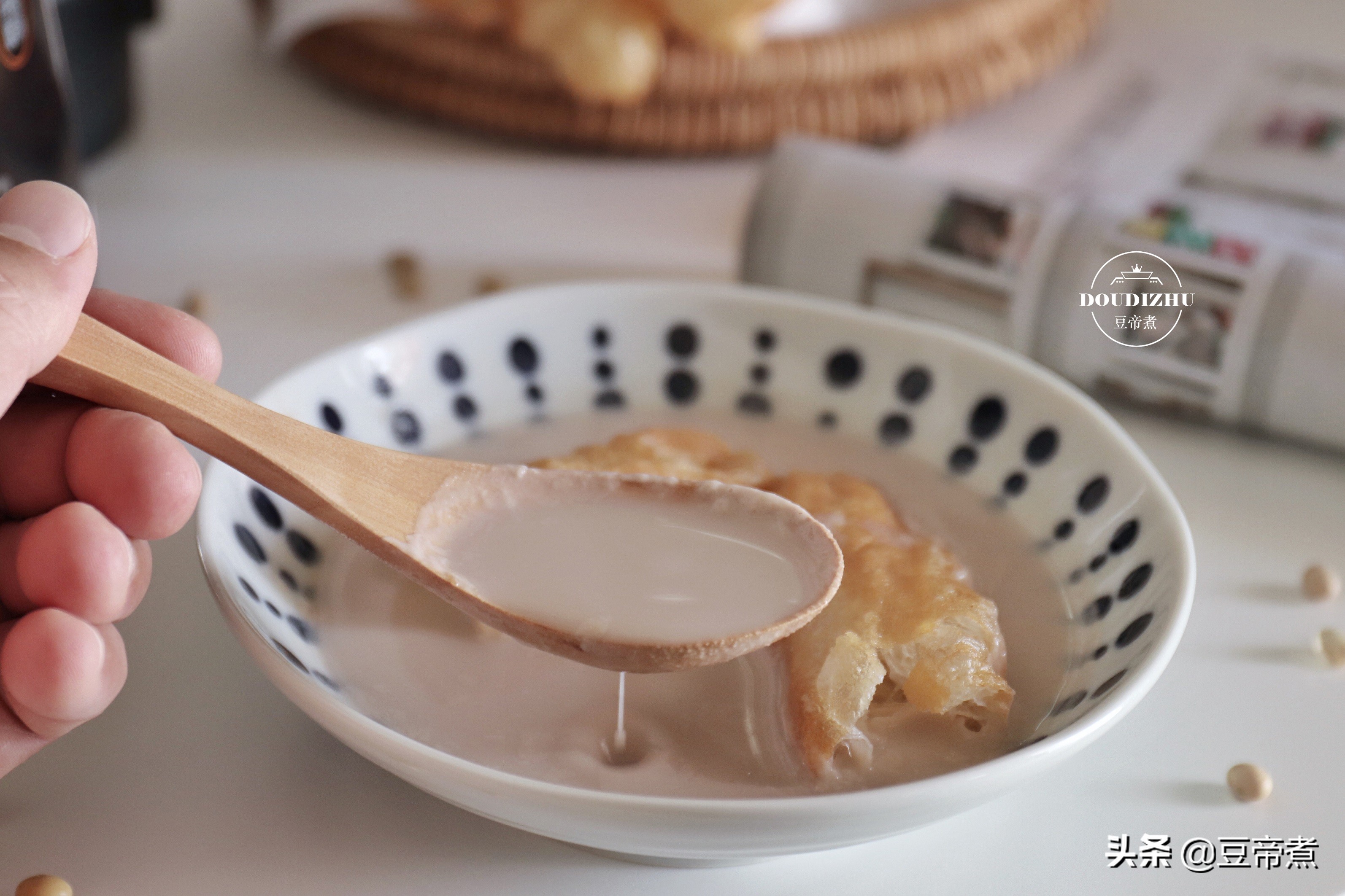 在家就能轻松喝到细腻香醇的豆浆,喜欢喝豆浆的一定要学会这个做法
