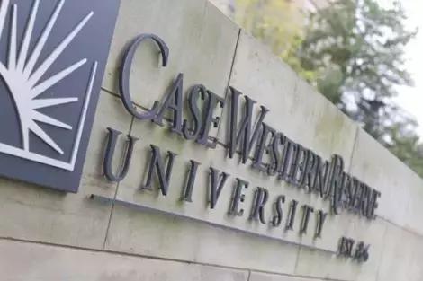 这所Top50大学，不要小文书，不要申请费，太幸福了吧！