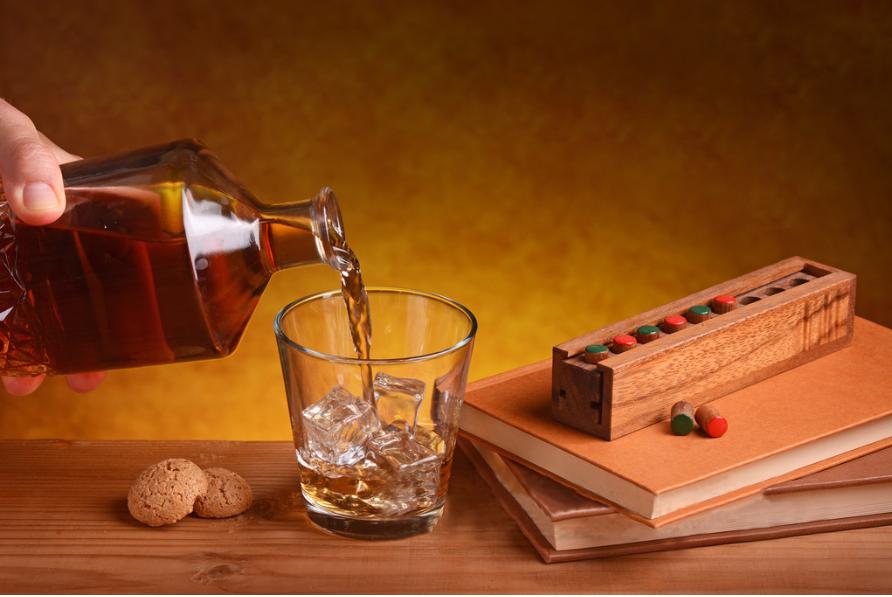 什么药泡酒最养生,泡酒用补肝肾的中药材