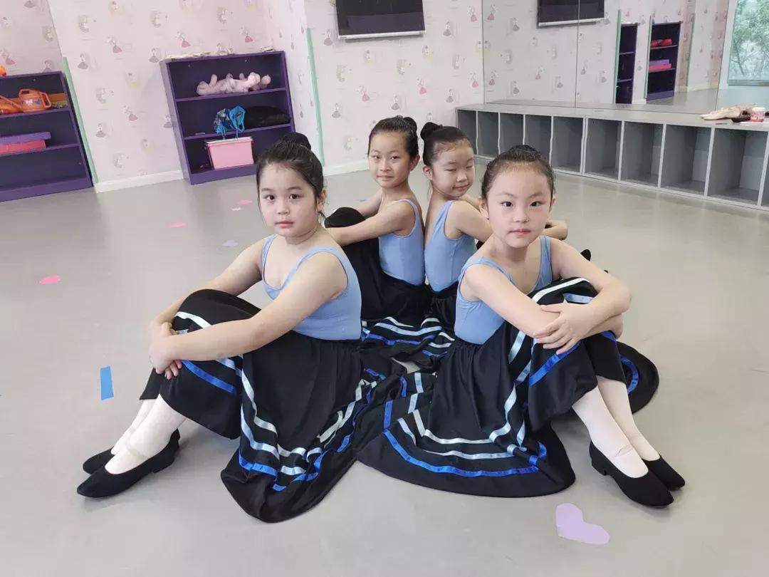 喜报|Isee灰姑娘RAD考级全员通过，你们的进步有目共睹