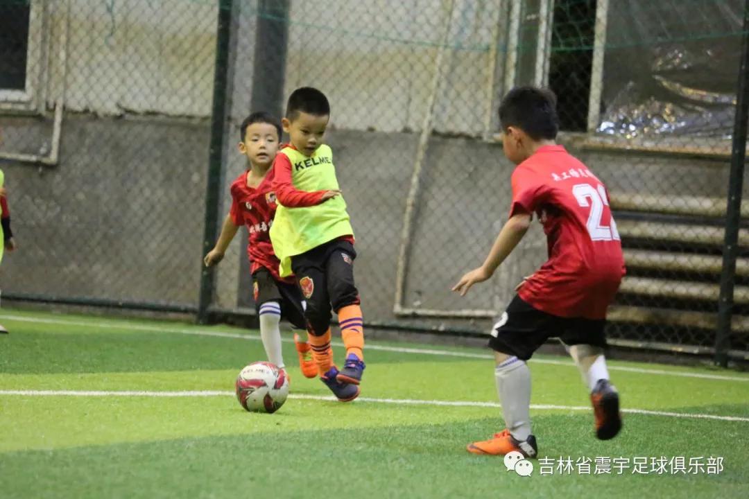 快乐童年,足球相伴!——震宇足球俱乐部“超级比赛日”精彩瞬间