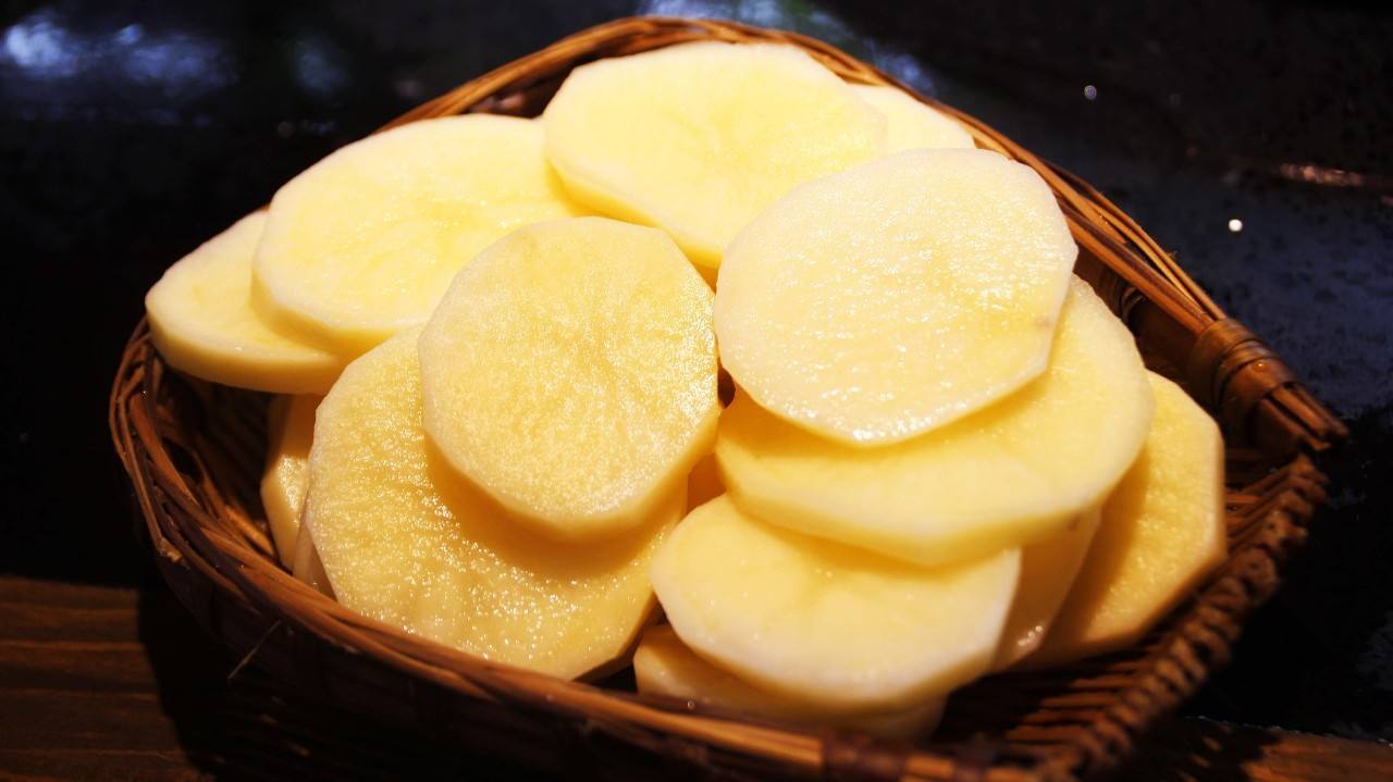 祛痘印最有效的方法壬二酸,两招教你告别痘印毛孔粗大