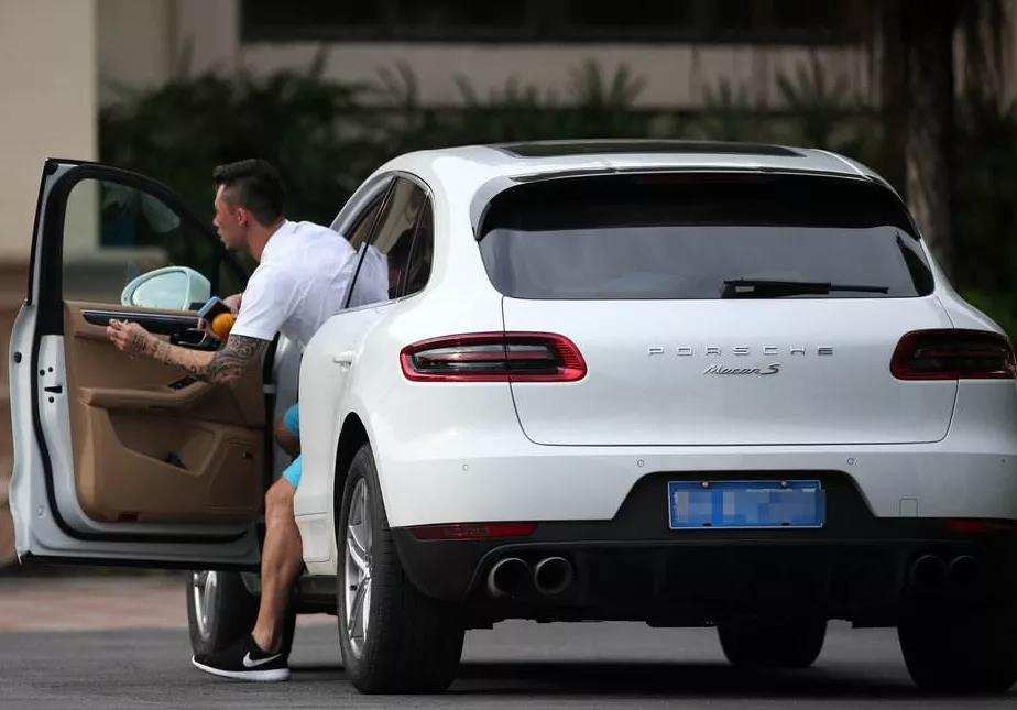 国足座驾有多壕,国足座驾云集