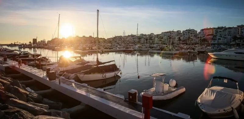 武汉卓尔｜探营马贝拉足球训练中心围观武汉卓尔冬训