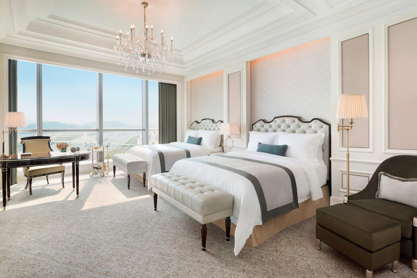 珠海瑞吉酒店游泳池,珠海市瑞吉酒店在哪里呀