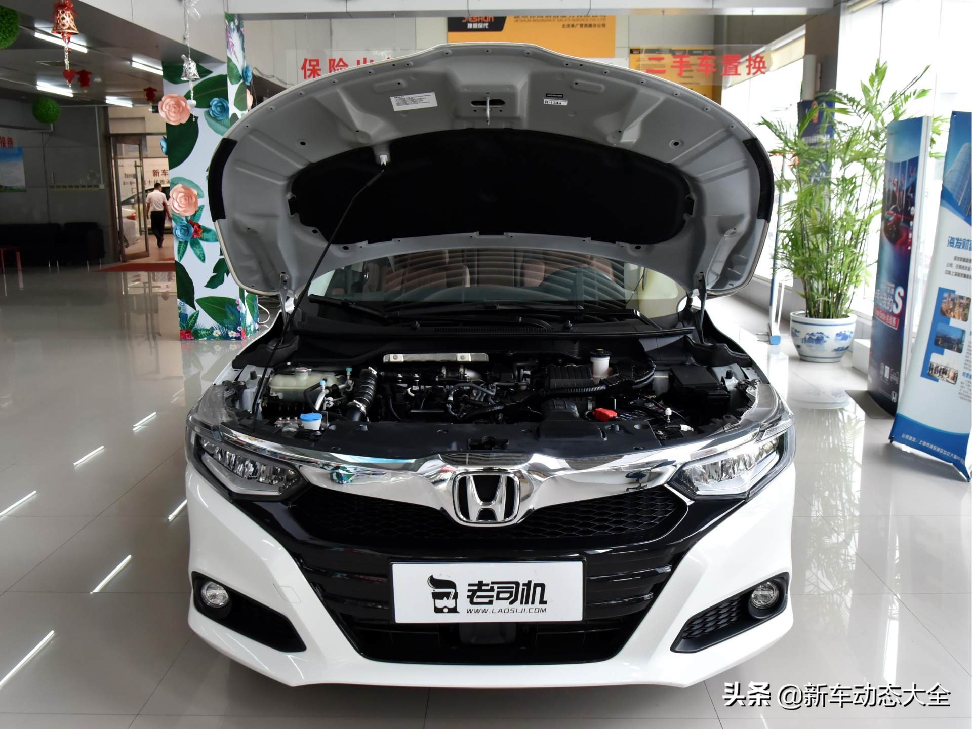 速腾跟凌派混动,凌派混动和速腾