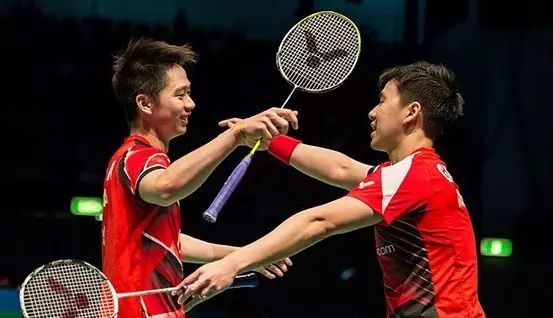 业余羽毛球双打战术解析,羽毛球双打比赛战术分析