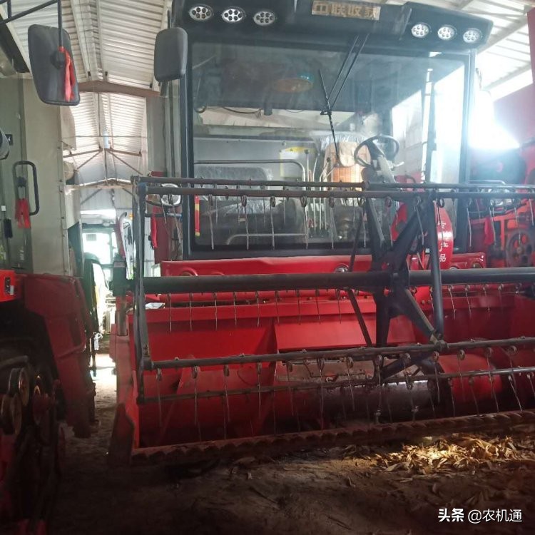 郑州中联纵轴流小麦收割机,郑州中联小麦收割机