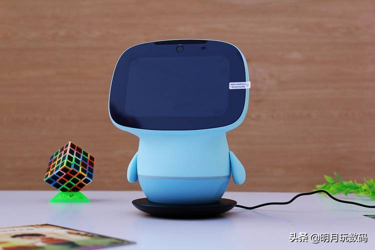 陪伴机器人儿童学习,ai早教学习机器人哪个好用